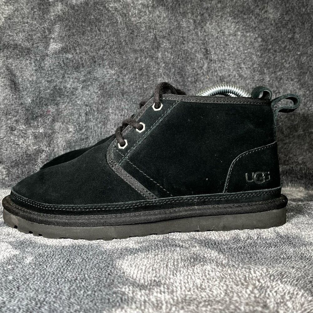 UGG Neumel Boot Black Suede women sz 6